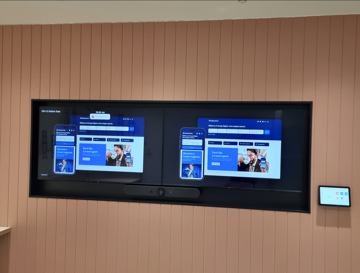 Dual Screen 6 Person