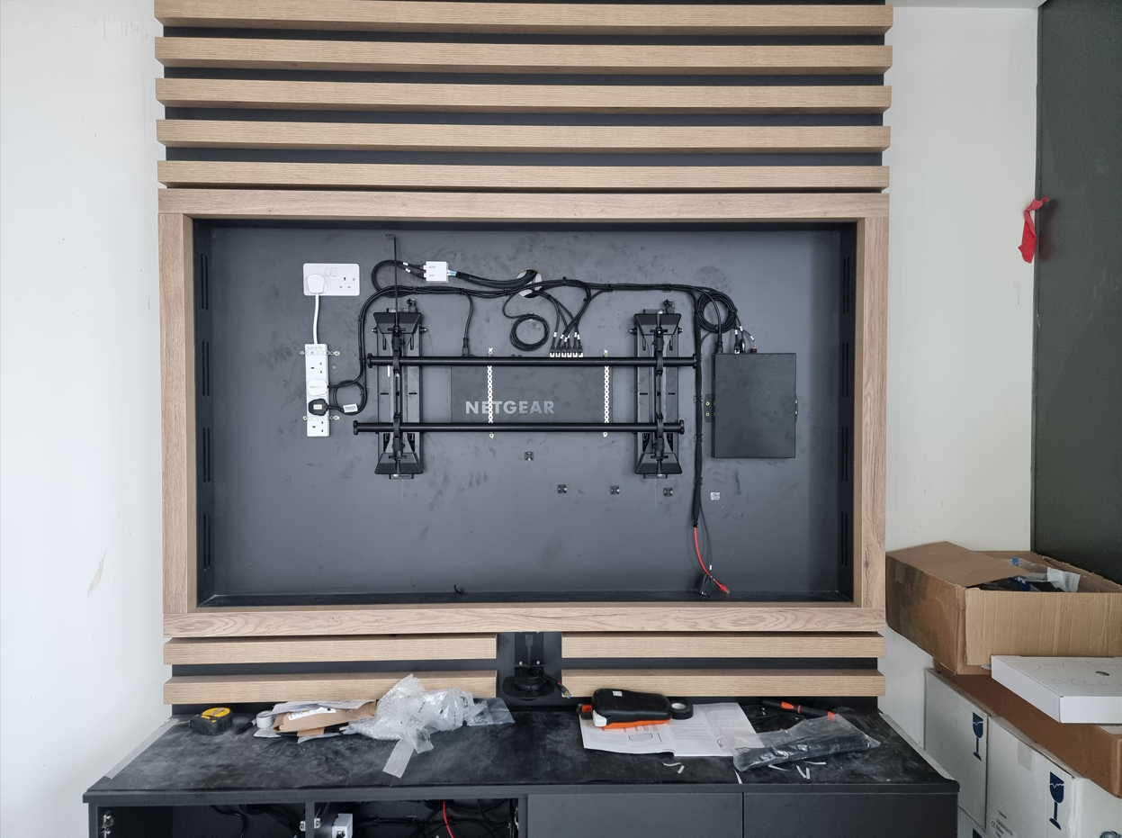 Single Screen Meeting Room